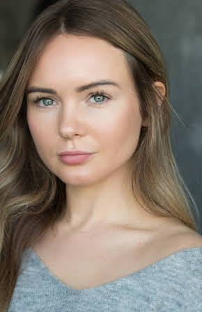 Laura Ainsworth as Young Lily