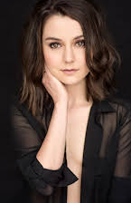 Kat de Lieva som Sara