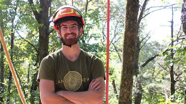 09:30: Canopy Kings | Animal Planet | 12/28 2025