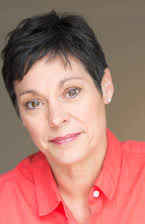 Suzanne McKenney als 