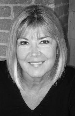 Nancy Villone as Diane