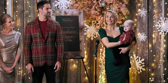 21:30: #Xmas | FEM | 11/3 2025