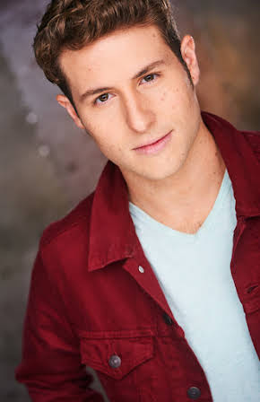 Griffin Burns as 