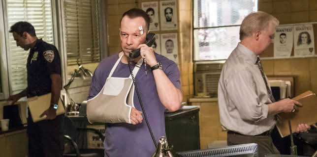 10:15 AM: Blue Bloods (S6 E2) (S6) | 5 USA | 1/18 2026