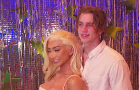 Hype House: El baile fin de curso