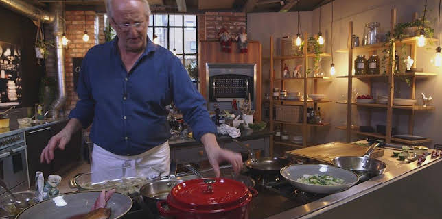 05:25: Hellstrøms kjøkken (S1 E13) (S1) | TV3 | 12/24 2025