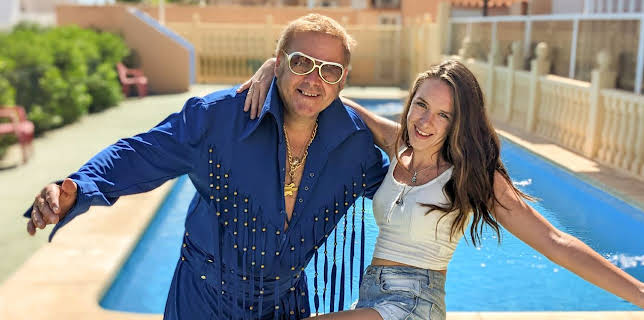 9:00 AM: Bargain-Loving Brits in the Sun (S11 E4) (S11) | 5 Star | 1/20 2026