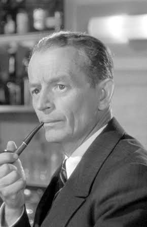 Gerald Hamer as 