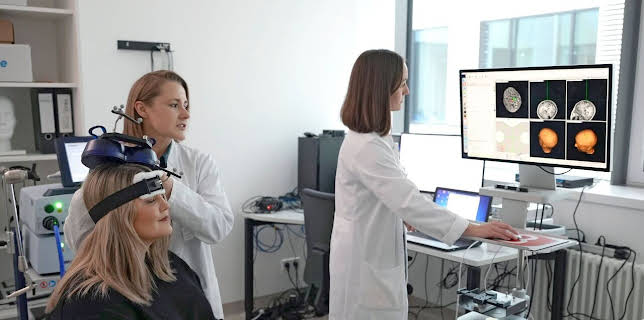 22:50: Mein Körper. Meine Hände. | Das Erste | 3/2 2026