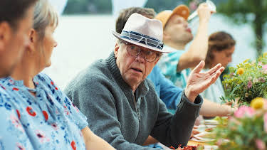 08:35: Sommaren med släkten (S6 E12) (S6) | Kanal 5 | 5/7 2026