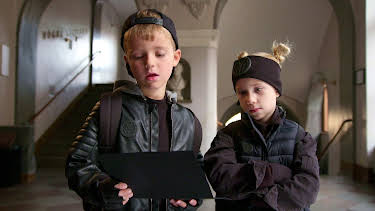 10:55: Miniagentene: Artist har fått stemmen sabotert | NRK Super | 3/28 2026