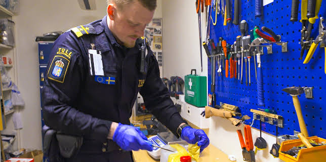 11:10: Border Control: Sweden (S1 E3) (S1) | Discovery Channel | 2/24 2026