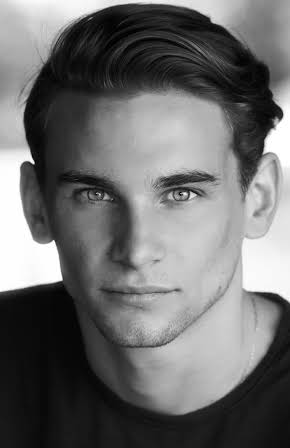 Freddie Thorp as 