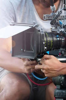 23:00: Ant Anstead: Born Mechanic: Ford Capri: motor misterioso | Discovery | 4/9 2026