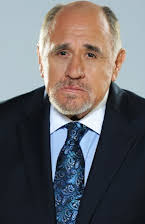 Alejandro Suárez as 