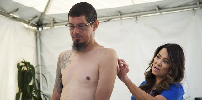 01:35: Dr. Pimple Popper (S5 E19) (S5) | TLC | 1/13 2026