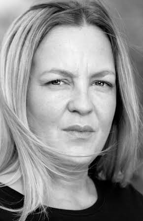 Lorraine Stanley as Nat