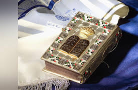 Reading Biblical Literature: Genesis to Revelation: Resistance, Adaptation, and the Maccabees