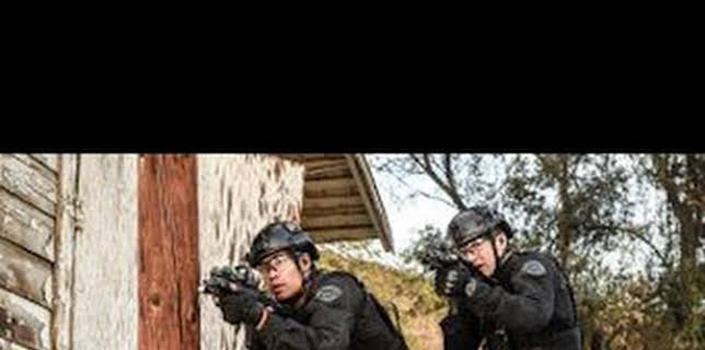 03:20: S.W.A.T.: Los hombres de Harrelson (T1): Ep.12 Contaminación | AXN | 1/8 2026