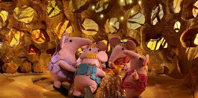 6:10 PM: Clangers (S1) | Cbeebies | 11/27 2025