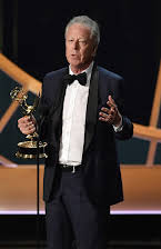 Colin Bucksey som Director