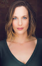 Shannon Marie Sullivan som Sue 
  
  
  (as Shannon Sullivan)