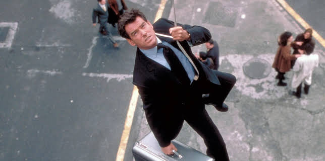 22:15: James Bond 007 - Die Welt ist nicht genug | VOX | 12/5 2025