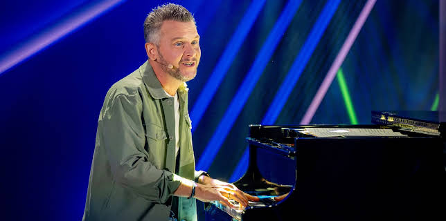 02:00: Tobias Mann: REAL/FAKE | 3SAT | 11/22 2025