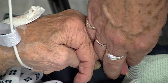 10:00 PM: 24 Hours in A&E | More 4 | 2/7 2026