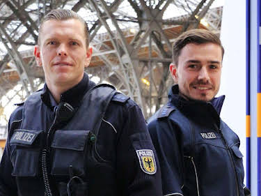 04:35: Achtung Kontrolle! Wir kümmern uns drum | Kabel Eins | 5/15 2026