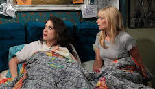 2 Broke Girls