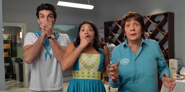 01:10: Jane the Virgin (S4 E10) (S4) | Viasat Series | 12/21 2025