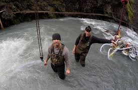 Gold Rush White Water Season 1: End of Days