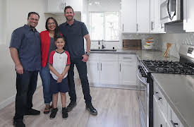 Flipping 101 With Tarek El Moussa: Communication Breakdown