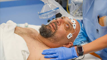 9:00 PM: Surgeons: Life in Their Hands | More 4 | 8/16 2026