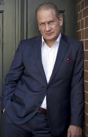 Joachim Paul Assböck as 
