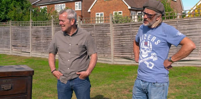 12:00 PM: Find It, Fix It, Flog It | More 4 | 12/17 2025