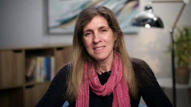 11:00 PM: Inside the Operating Theatre (S2 E4) (S2) | W | 12/21 2025