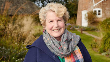 10:00: Documental  Escapadas Extraordinarias | LA 2 | 3/30 2026