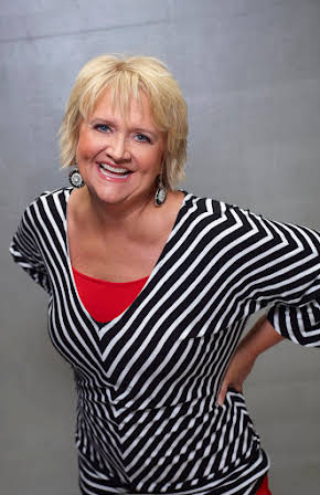 Chonda Pierce as 