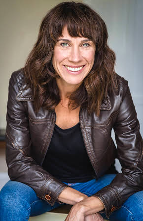 Jackie van Beek as 