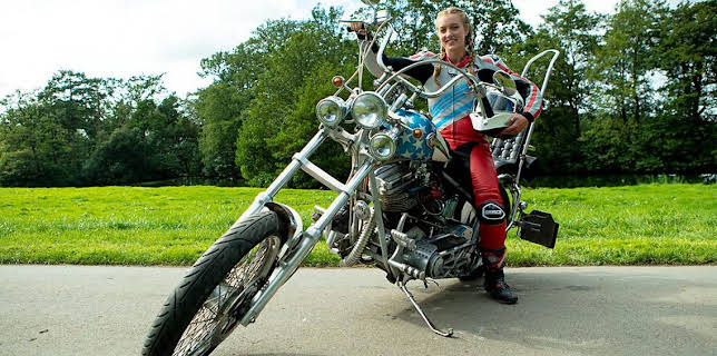 12:45 PM: Grace's Amazing Machines (S2) | Cbeebies | 11/27 2025