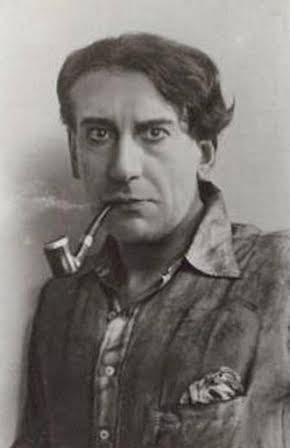 Franklin Dyall as 