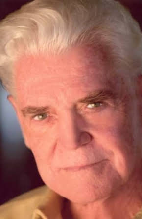 Jack Betts as Boris Karloff