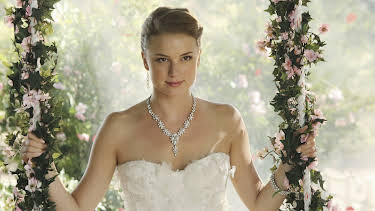 16:00: Revenge (S3 E9) (S3) | Viasat Series | 5/5 2026