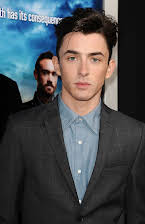 Matthew Beard como 
