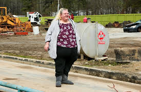 Dangerously Obese, Season 1: Friends Over Fat