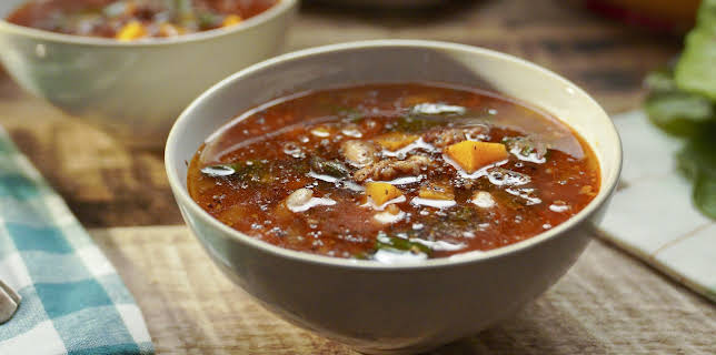 08:30: Girl Meets Farm  (S13 E7) (S13) | TLC | 12/20 2025