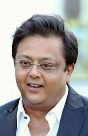 Nitish Pandey as 
