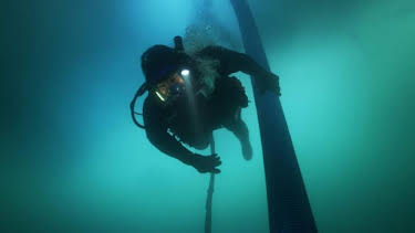 4:00 AM: Gold Divers (S6) | Discovery Channel | 9/8 2026